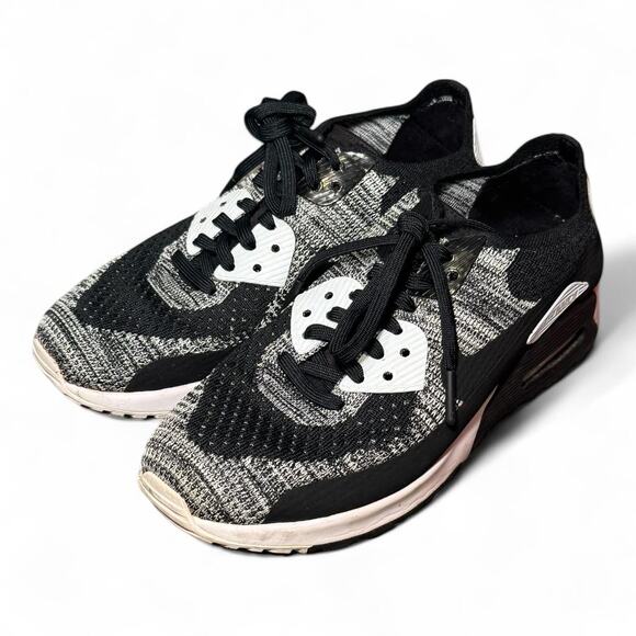 7.5 Nike Air Max 90 Ultra 2.0 Flyknit – Black/White ‘Oreo’ - Picture 2 of 8